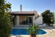 Loutra Kreta, Loutra: Charmante Villa mit privatem Pool und angelegtem Garten zu verkaufen Haus kaufen